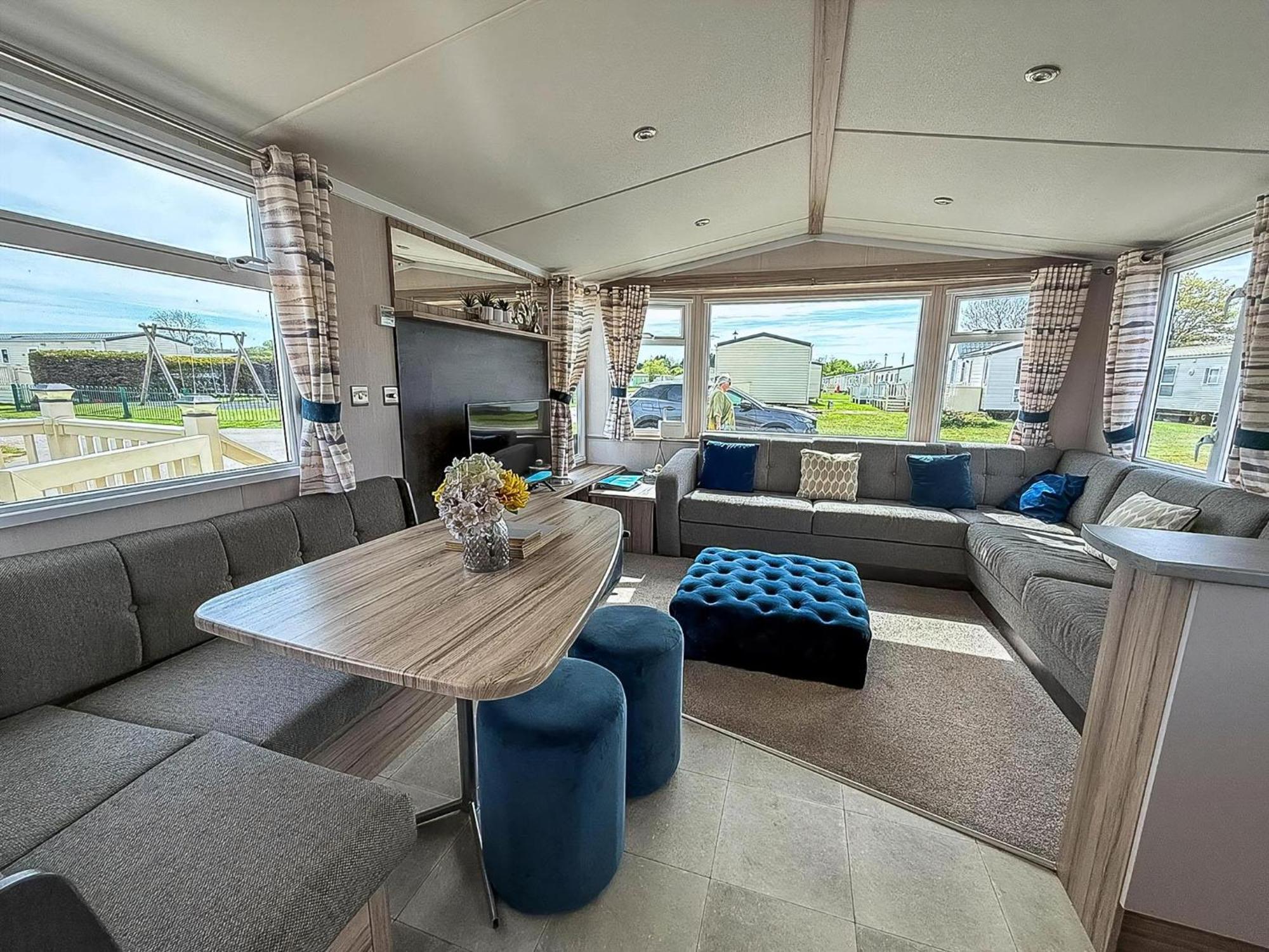 6 Berth Caravan With Decking At Sunnydale Holiday Park Ref 35243Kg Louth  Exterior photo